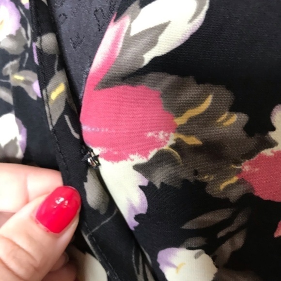 Forever 21 Contemporary Floral Faux Wrap Dress - Picture 6 of 7